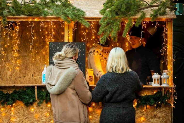 reykjavik-christmas-walking-tour-5