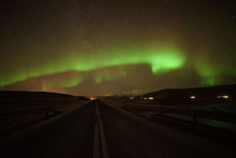 reykjavik-northern-lights-minibus-tour-with-hot-chocolate