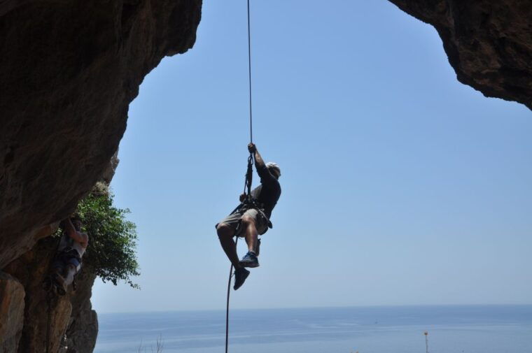 rhodes-ladiko-bay-rock-climbing-and-rappelling-experience