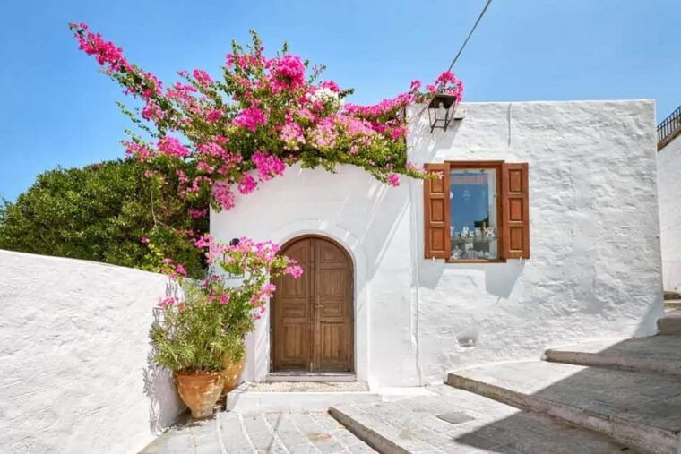 rhodes-town-area-lindos-roundtrip-transfer-with-free-time