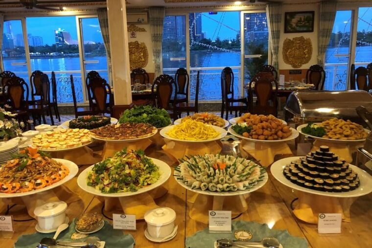 saigon-by-night-on-cruise-with-buffet-dinner