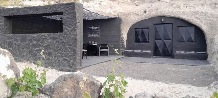 santorini-private-agri-educational-visit-to-an-organic-farm-2