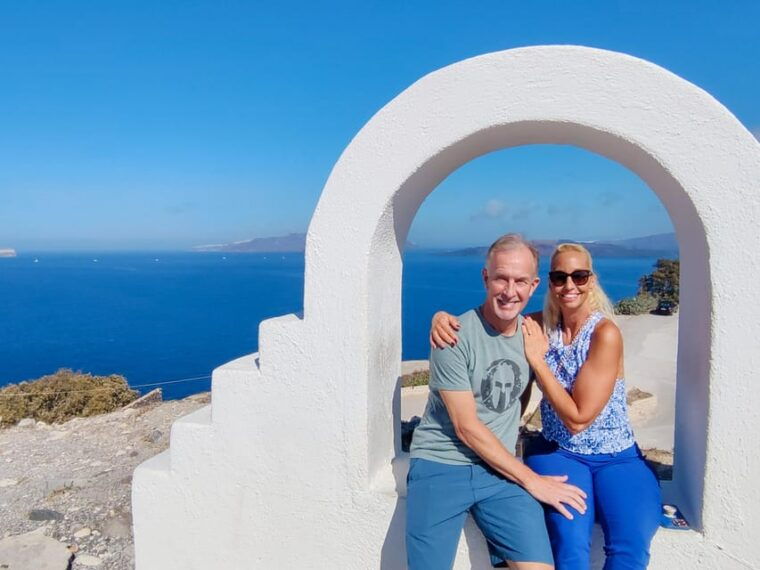 santorini-private-sightseeing-tour-with-local-guide-3