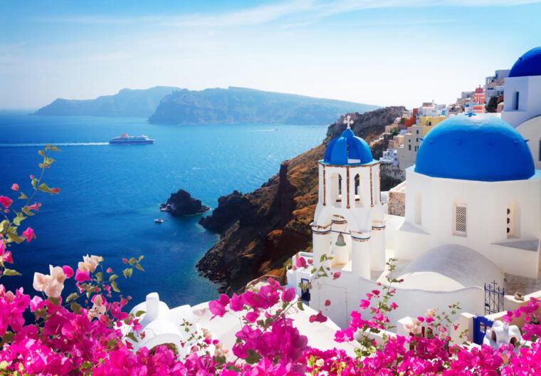 santorini-shore-trip-to-bypass-cable-car-with-boat-transfer
