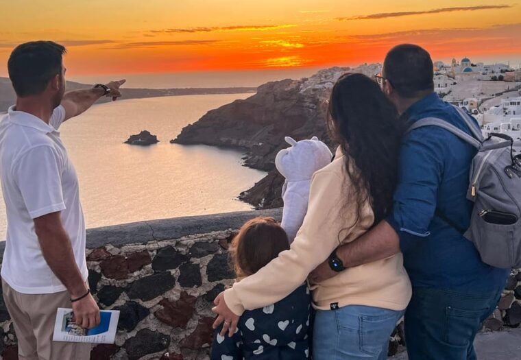 santorini-tour-private-experience-with-breathtaking-views