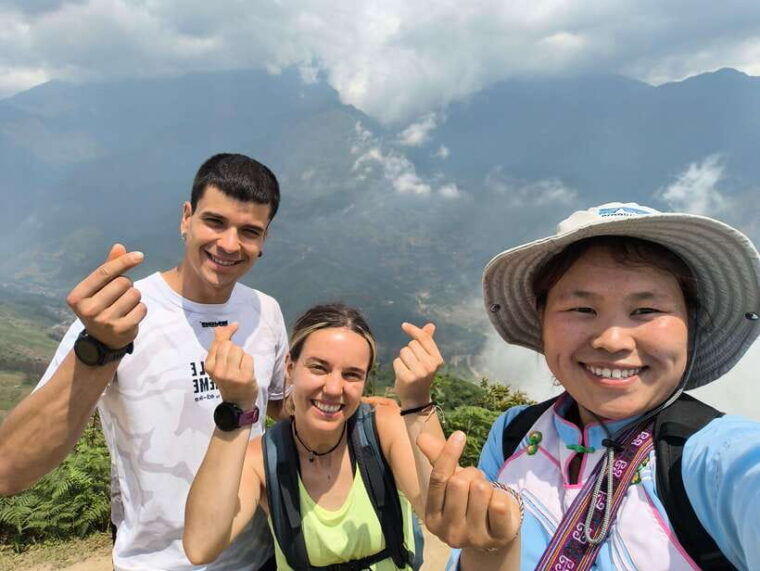 sapa-1-day-trek-from-mountain-to-village-with-local-guide