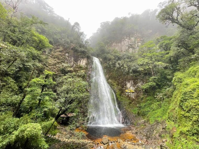 sapa-motorbike-tour-1-day-visit-waterfalls-local-villages