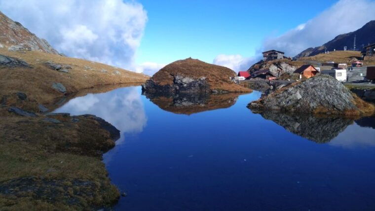 sb05-carpathian-heights-hiking-to-balea-cascada-lake