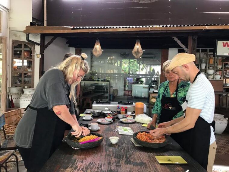 seminyak-balinese-cooking-class-market-tour