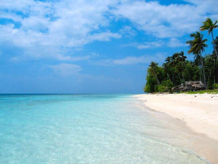 semporna-explore-3-islands-tour-snorkel-or-dive-lunch