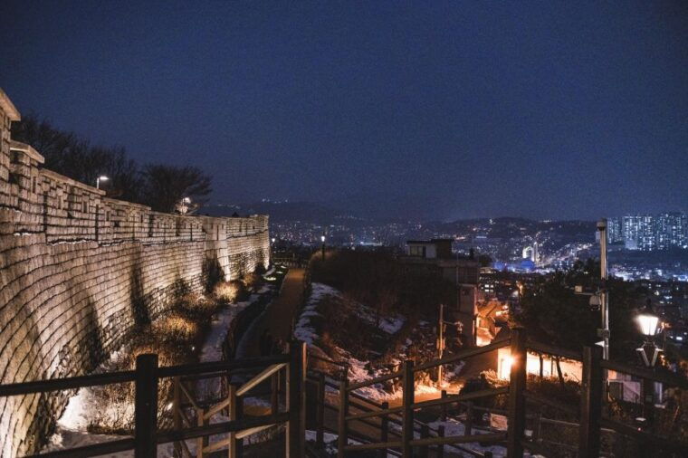 seoul-nighttime-hidden-gems-walking-tour