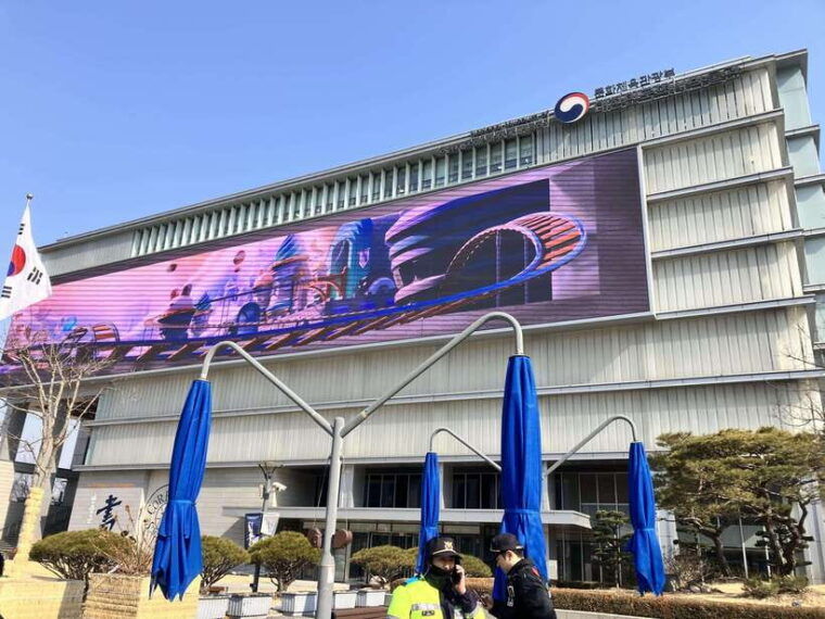 seoul-the-war-museum-jogyesa-and-tapgol-park-tour