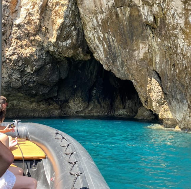 sesimbra-secret-beaches-and-caves