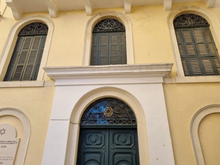 shadows-of-the-past-corfu-town-dark-history-walking-tour-2