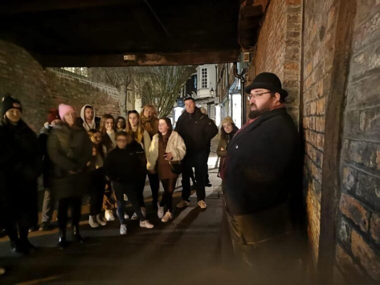 shadows-of-york-ghost-walk-and-horrible-history