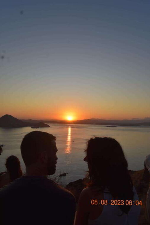 sharing-trip-komodo-3-days-2-nights