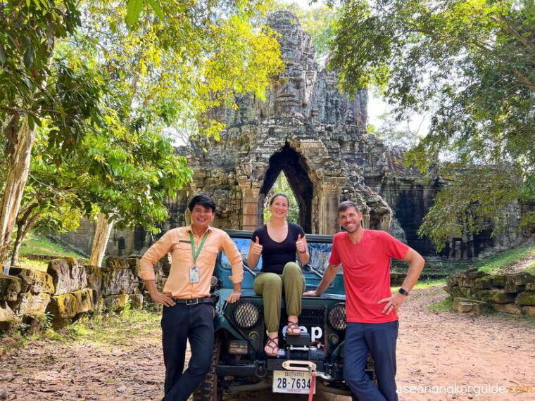 siem-reap-angkor-wat-sunrise-and-market-tour-by-jeep