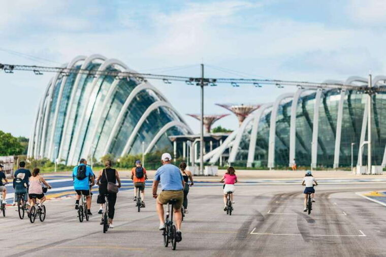 singapore-lion-city-highlights-bike-tour