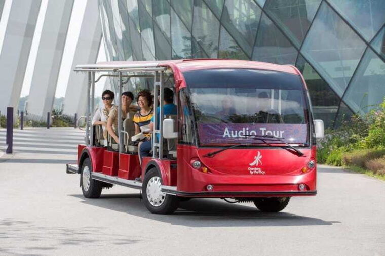 singapore-outdoor-audio-tour-at-gardens-by-the-bay