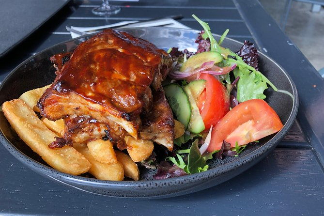 Sirromet Winery 3 Course Lunch, Tour, Tastings and Transfers - FAQ