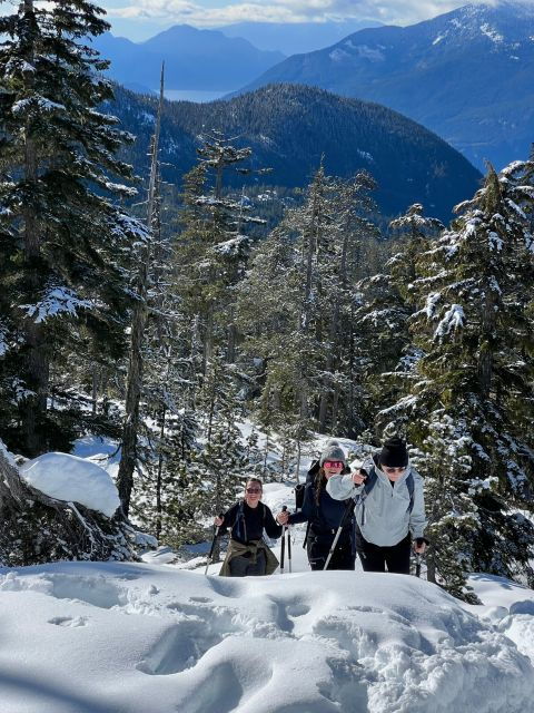 snowshoeing-at-the-top-of-the-sea-to-sky-gondola