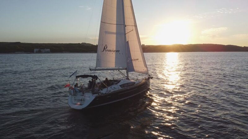 sopot-sunset-yacht-cruise-with-welcome-drink