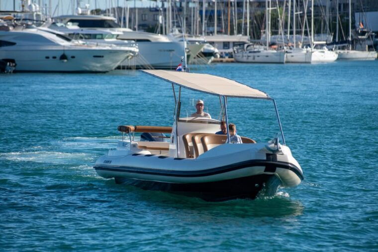 split-trogir-blue-lagoon-and-3-islands-speedboat-tour-3