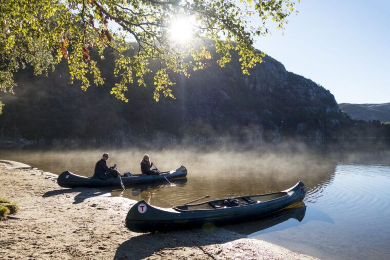 stavanger-preikestolen-hidden-trail-hike-canoe-lunch