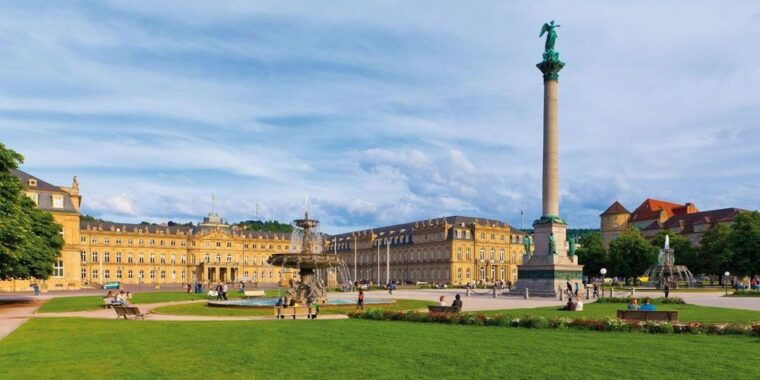 stuttgart-city-highlights-guided-walking-tour
