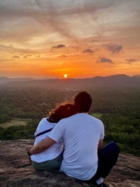 sunrise-sunset-hike-to-sigiriya-or-pidurangala-rock