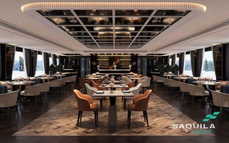 sunset-dining-harmony-performance-on-halong-saquila-yacht