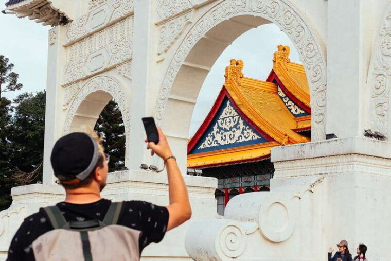 taipei-private-tour-with-locals-highlights-hidden-gems