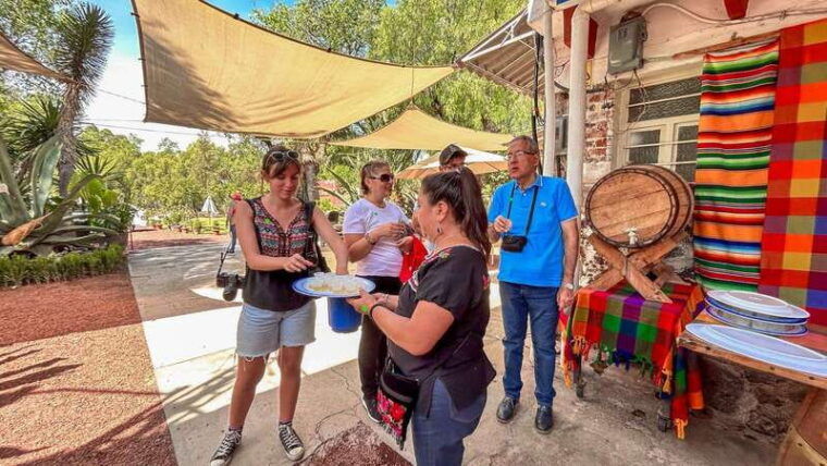 teotihuacan-full-guided-tour-guadalupe-shrine-day-trip