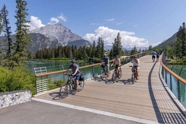 the-local-banff-explorer-e-bike-tour
