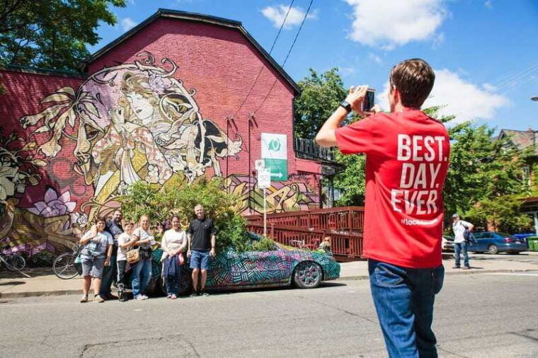 toronto-chinatown-and-kensington-market-guided-tour