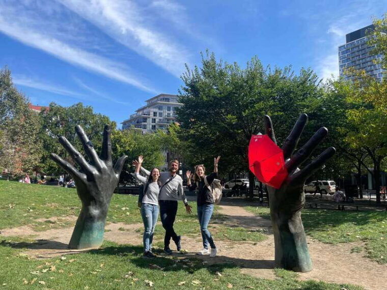 toronto-city-highlights-walking-tour-3-hour