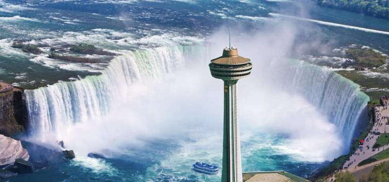 toronto-niagara-falls-tour-with-boat-and-lunch