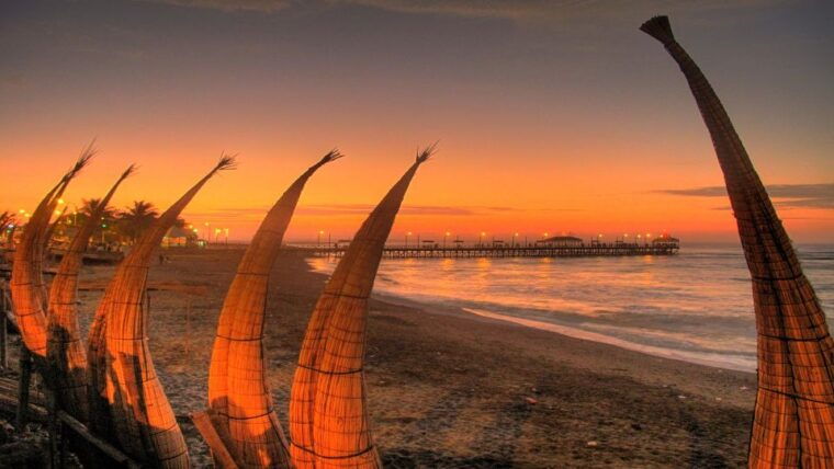trujillo-sun-and-moon-huacas-chan-chan-and-huanchaco-trip