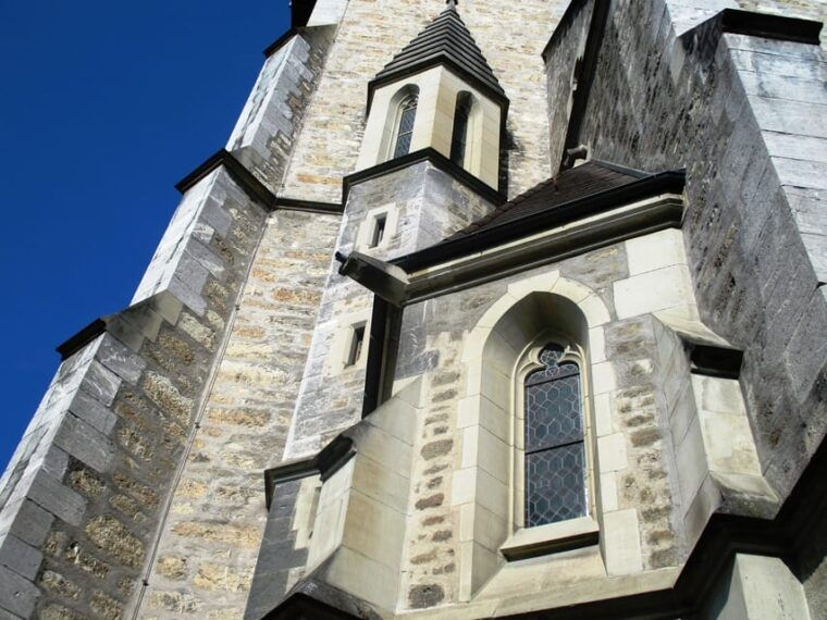 vaduz-surprise-walk-of-the-city-with-a-local