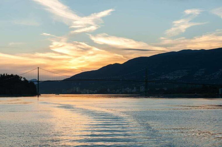 vancouver-evening-cruise-with-dinner-buffet