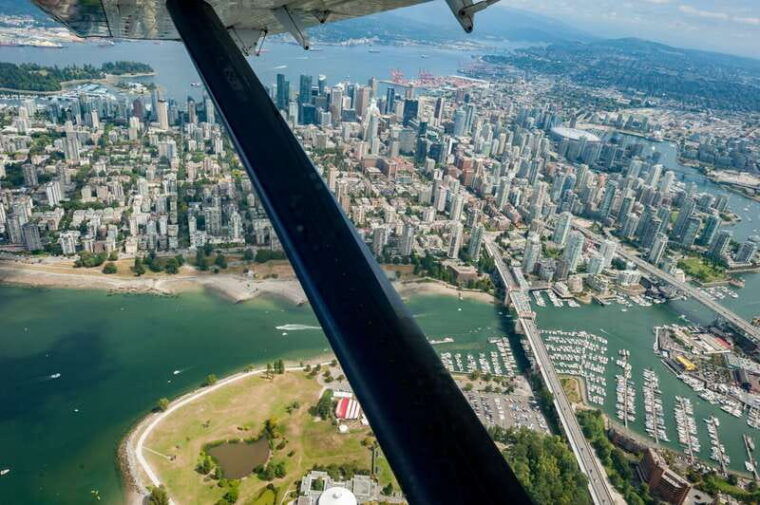 vancouver-extended-panorama-flight-by-seaplane