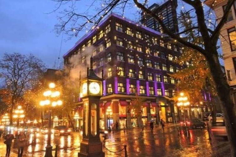 vancouver-must-see-attractions-walking-tour-with-a-guide