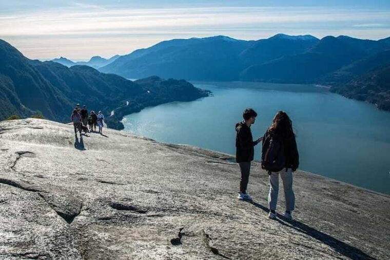 vancouver-stawamus-chief-hike-and-local-brewery-tasting
