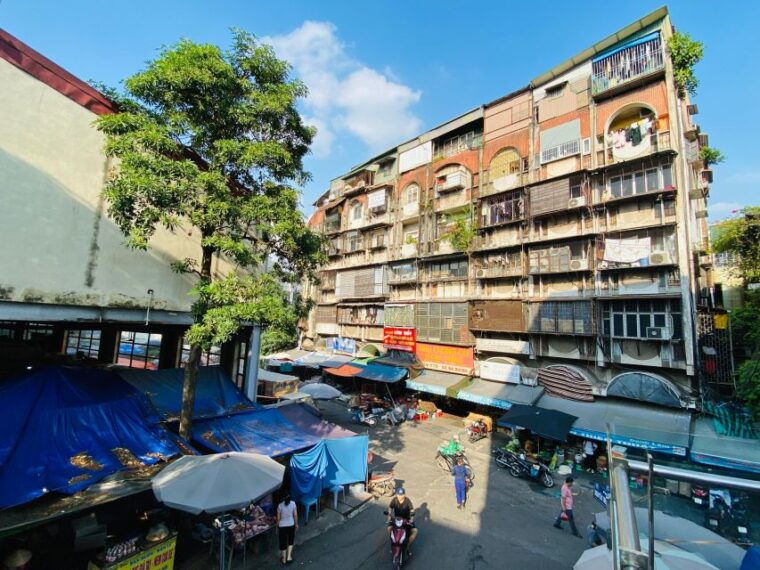 vegan-street-food-stories-of-hanoi