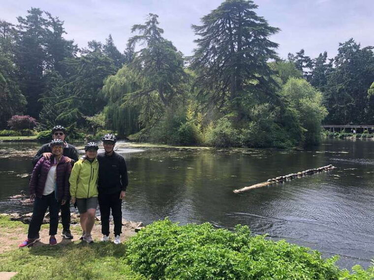 victoria-3-hour-city-highlights-tour-coastal-bike-ride
