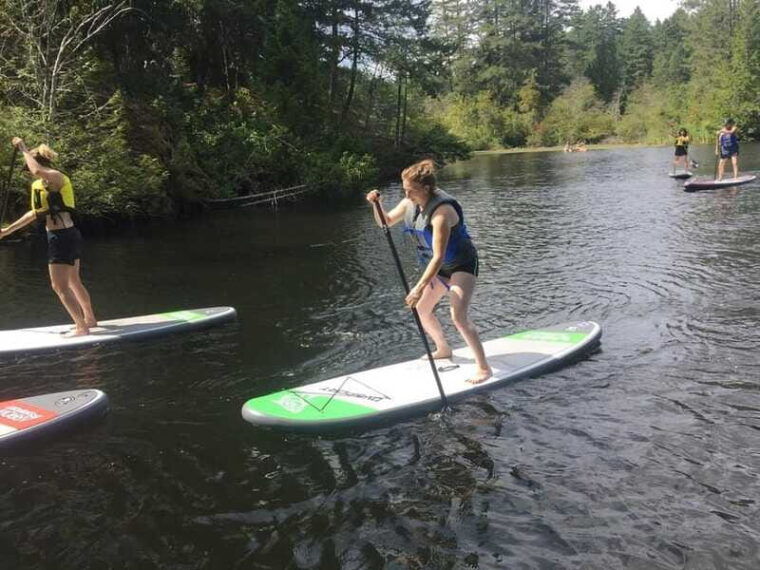 victoria-intro-to-stand-up-paddle-boarding-at-thetis-lake