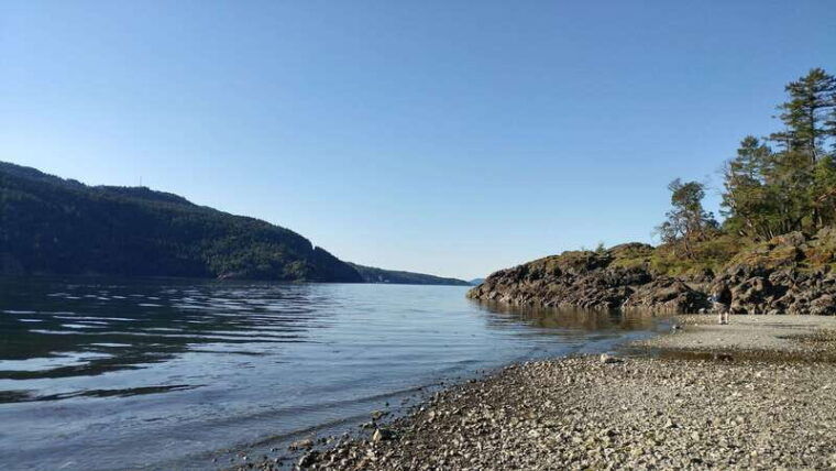 victoria-penninsula-adventure-hiking-aquarium-and-views