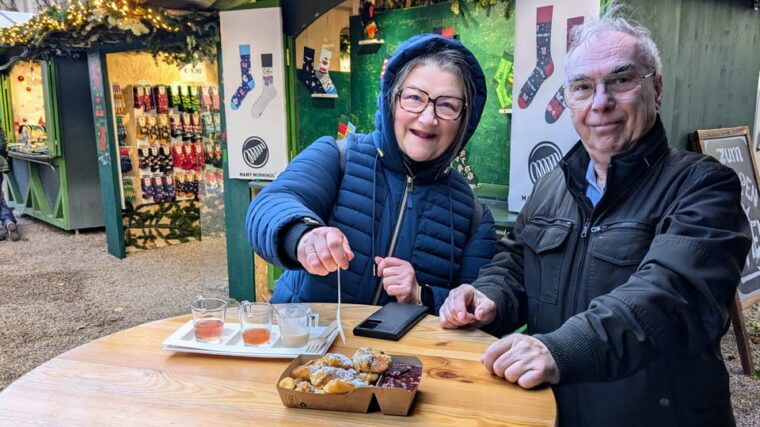 vienna-christmas-market-food-and-drinks-tour