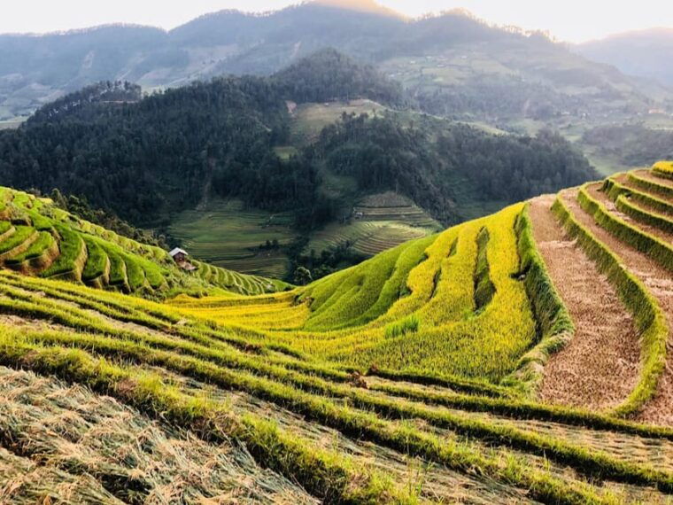 visit-all-place-in-sapa-by-car-start-from-ha-noi-by-bus