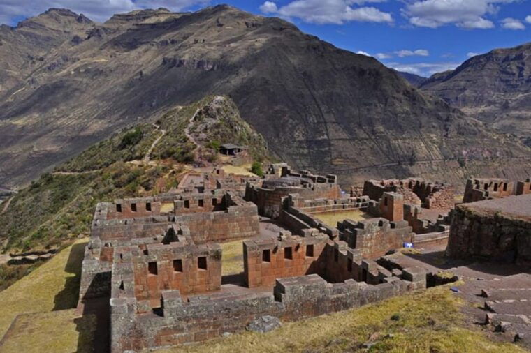 visit-pisac-from-cusco-private-transport